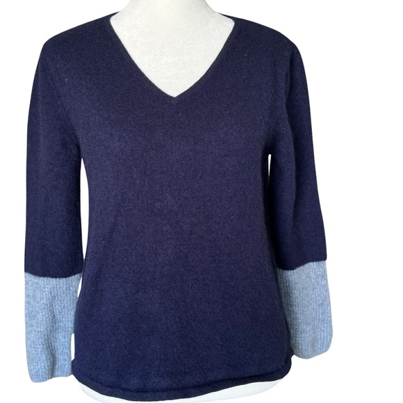 Cashmere Navy Sweater Sz Sm - Picture 2 of 11